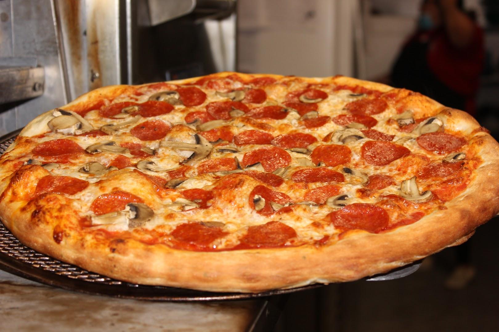 GiGi's Pizzeria Menu image 4